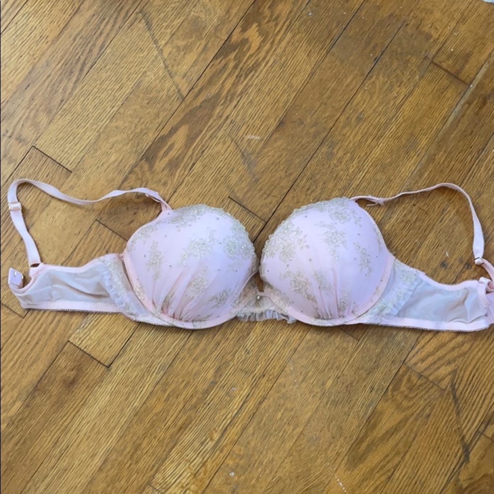 Victoria Secrets dream angel push up bra